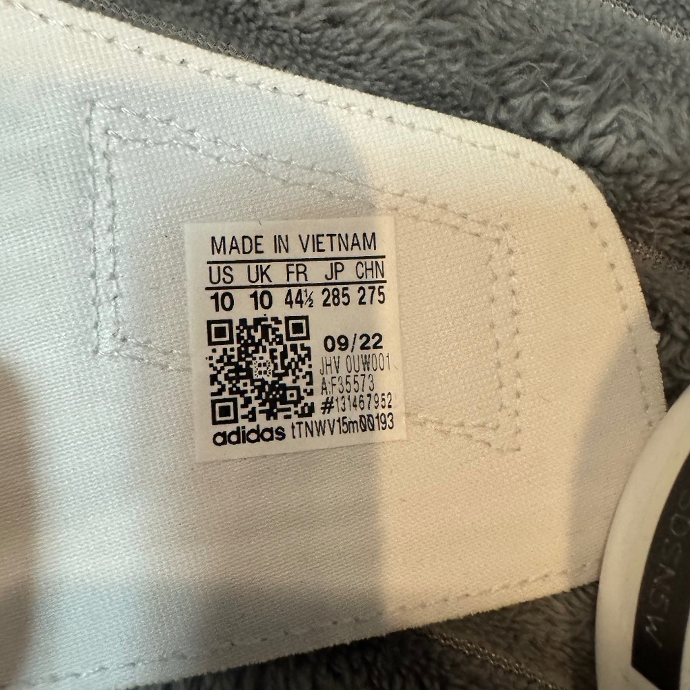 Adidas slippers size 10